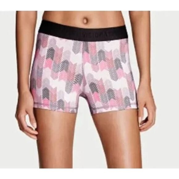 Victoria's Secret Victoria Sport VSX The Player Hot Short Chevron Print Medium - Picture 1 of 7